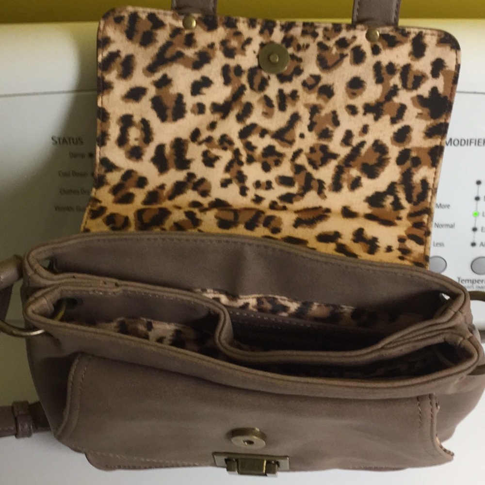 Purse - Picture 2 of 4